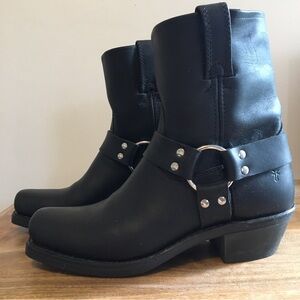 Frye Harness 8R size 9.5